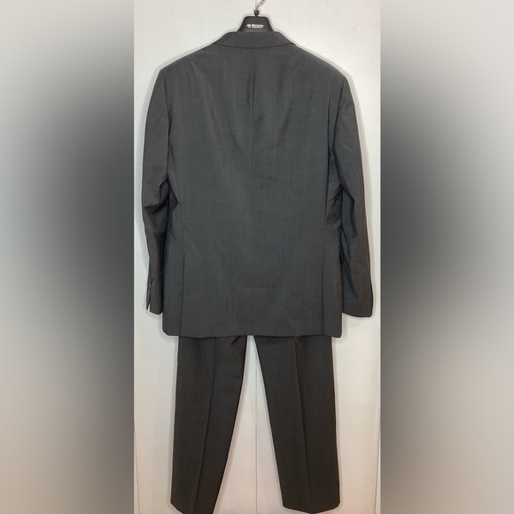 Coppley For  Harry Rosen 1883. Classic Formal 100% Grey wool suit. Size 39. GC - Picture 2 of 15